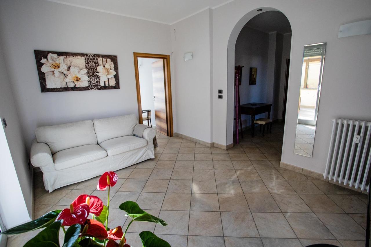 Terrazza Di Pinerolo Διαμέρισμα Εξωτερικό φωτογραφία